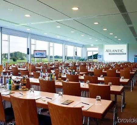 Atlantic Galopprennbahn Hotel 4*